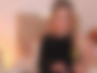 Live cam show with MaiaSinclair - Rubia on TottyGirls