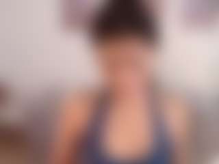 Amelie-Bloom's Live Sex Cam Show