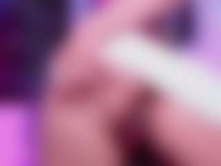 elaiah's Live Sex Cam Show