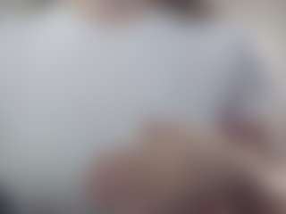 Live cam show with Allie - Camel Toe on livesexfox.com