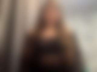 Live cam show with Aleksa - New Teen (18+) on livesexfox.com