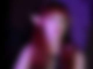 Live cam show with Flora - Brown Eyes on Gym Cam Girls