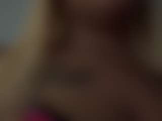 Live cam show with LaylaRed - Ebony on Camiplay Live