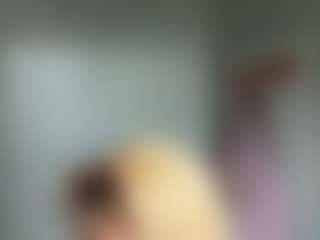 Live cam show with LaylaRed - Black MILF on Mixed Magazine Live