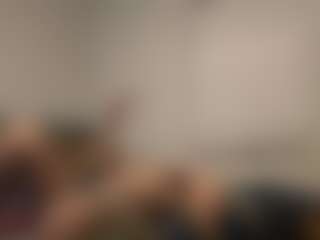 Live cam show with LaylaRed - Squirt on crypto-cams