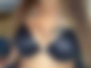LaylaRed's Live Sex Cam Show