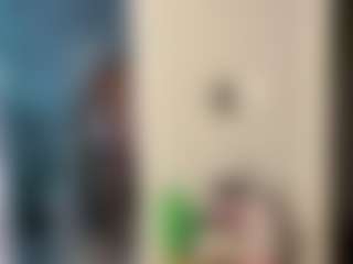 LaylaRed's Live Sex Cam Show