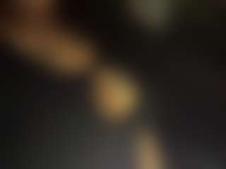 Live cam show with LaylaRed - Ebony MILF on Gym Cam Girls | united states