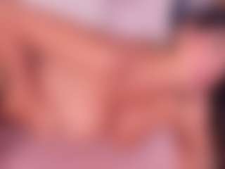 Live cam show with TaniaFernandez - Spin on Camsoda