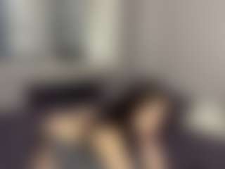 AnikaVelour's Live Sex Cam Show
