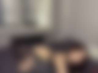 AnikaVelour's Live Sex Cam Show