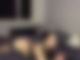 AnikaVelour's Live Sex Cam Show