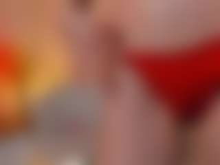 Live cam show with ellianora - Solo on Camsoda
