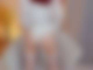 ellianora's Live Sex Cam Show