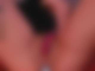 MilyMoretti's Live Sex Cam Show