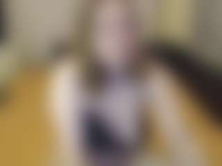 Live cam show with LiaFlower - Moaning on Cam Slut