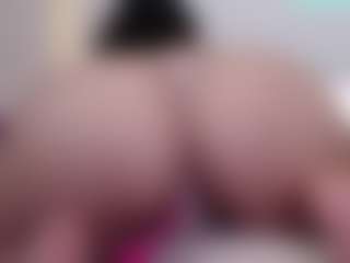 Bornintitans Live-Sex-Cam-Show
