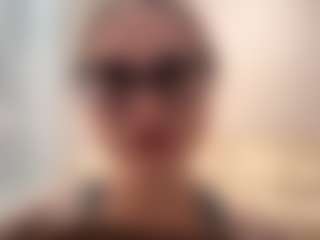 DaiseyDelavergne's Live Sex Cam Show