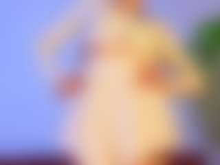 Live cam show with EsmeSnowKitty - Blonde Hair on live.xbliss.ai