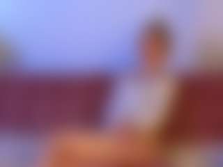 Live cam show with EsmeSnowKitty - Small Tits Mature on live.xbliss.ai