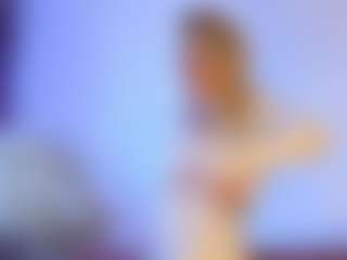Live cam show with EsmeSnowKitty - Middle Aged on livesexfox.com