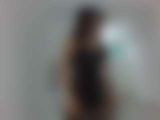 Live cam show with Shira - New Shaved Pussy on Hubzter Live
