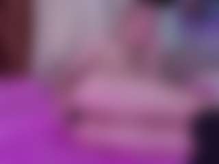 Live cam show with Jade - Smoking on StripNow