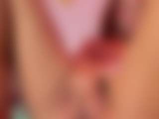 Live cam show with KendallStar - Skinny on Camsoda
