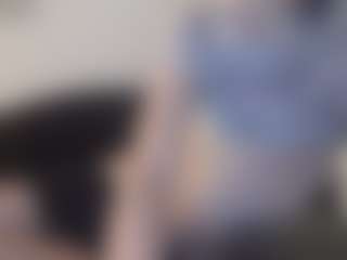 Show de Sexo ao Vivo na Câmera de KitteninThighs