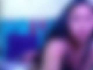 Live cam show with VIOLETA-HIILS - New Petite on sexylive.show