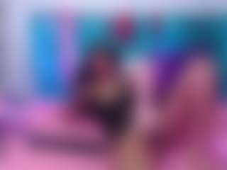 Live cam show with VIOLETA-HIILS - Skinny on Camsoda