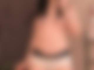 Live cam show with CharlaDemeo - Natural on sexylive.show
