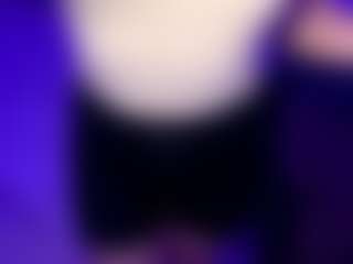 LeonorLangsam's Live Sex Cam Show
