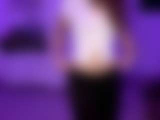 LeonorLangsam's Live Sex Cam Show