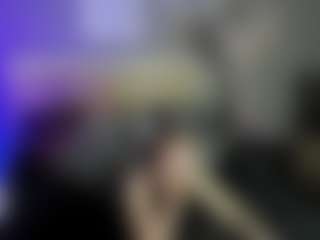 Live cam show with Lizi-Emberly - New Young Adult on Camsoda