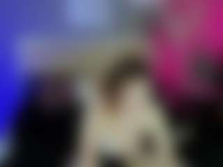 Live cam show with Lizi-Emberly - New Young Adult on Camsoda