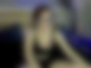 Live cam show with Lizi-Emberly - New Young Adult on Camsoda