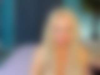 Live cam show with Tammy-Mills - Blue Eyes on Camsoda