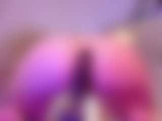 Live cam show with Nikki Grey - Ride on Gym Cam Girls