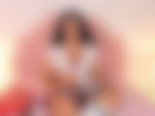 Emma-18's Live Sex Cam Show