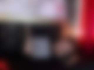 Emma-18's Live Sex Cam Show