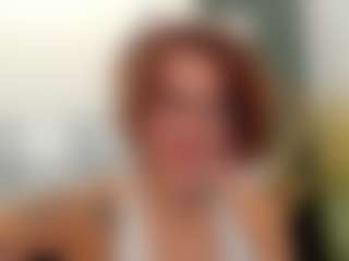 Live cam show with CaroleBorello - Green Eyes on CamwithHer