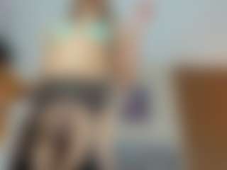 isabella-saaenz's Live Sex Cam Show