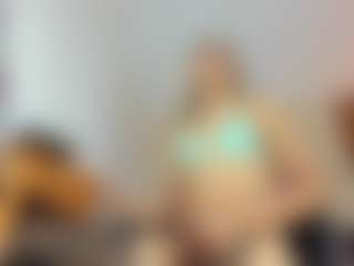 isabella-saaenz's Live Sex Cam Show