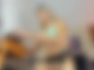 isabella-saaenz's Live Sex Cam Show