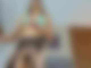 isabella-saaenz's Live Sex Cam Show