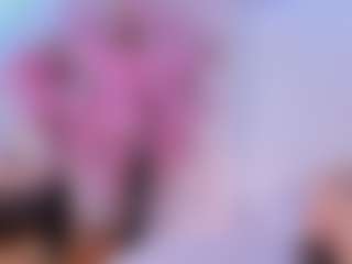 Live-Cam-Show mit delapoemia - New Toys auf Camsoda