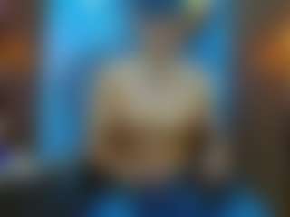 Live-camshow met DarkHuntter - Tease op Camsoda