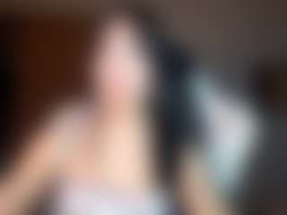 Live cam show with EssieWalliser - New Teen (18+) on Camsoda