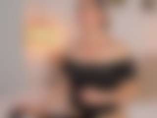 Live cam show with Mia Lens - Ride Torso on xplaylive.com